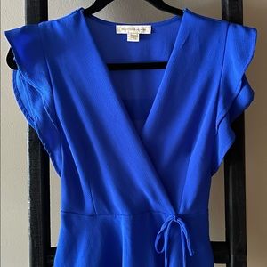 Women’s shock blue top.